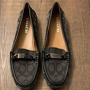 Coach flats